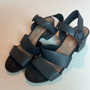 Toms simple black heels - 8.5